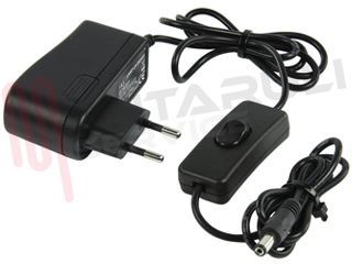 Immagine di ALIMENTATORE PER STRISCE A LED 24W CON INTERRUTTORE NERO