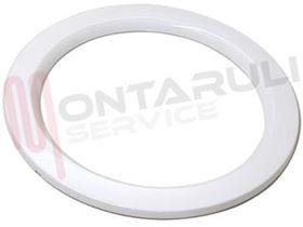 Visualizza i dettagli per CORNICE OBLO' ANTERIORE EX61 Immagine di CORNICE OBLO' ANTERIORE EX61