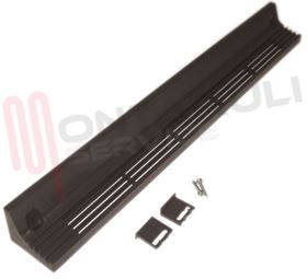 Visualizza i dettagli per ZOCCOLO INFERIORE FRIGO MARRONE L=593MM. Immagine di ZOCCOLO INFERIORE FRIGO MARRONE L=593MM.