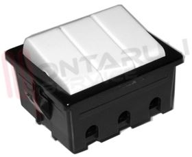 Visualizza i dettagli per INTERRUTTORE TRIPLO UNIVERSALE BIANCO Immagine di INTERRUTTORE TRIPLO UNIVERSALE BIANCO