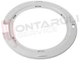 Visualizza i dettagli per CORNICE OBLO' POSTERIORE BIANCA Immagine di CORNICE OBLO' POSTERIORE BIANCA