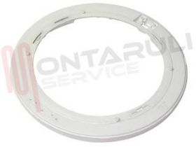 Visualizza i dettagli per CORNICE OBLO' POSTERIORE BIANCA SANGIORGIO Immagine di CORNICE OBLO' POSTERIORE BIANCA SANGIORGIO