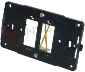 Visualizza i dettagli per SUPPORTO PER SCATOLA TONDA 2 FORI STRETTI Immagine di SUPPORTO PER SCATOLA TONDA 2 FORI STRETTI