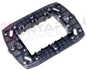 Visualizza i dettagli per SUPPORTO 3 POSTI SERIE CHIARA ABB 6330006 Immagine di SUPPORTO 3 POSTI SERIE CHIARA ABB 6330006