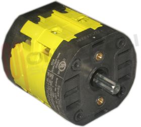 Visualizza i dettagli per COMMUTATORE DI LINEA 2P 16A RETROQ. C0250009R Immagine di COMMUTATORE DI LINEA 2P 16A RETROQ. C0250009R